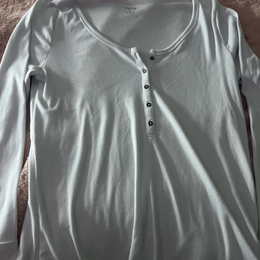 Hollister Women's Light Blue Long Sleeve Top